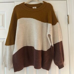 Upwest tricolor oversized sweater